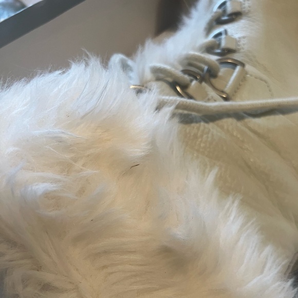 Report Vanilla Leather Faux Fur Cuff, Heeled Boots Sz. 8.5 - Picture 13 of 16